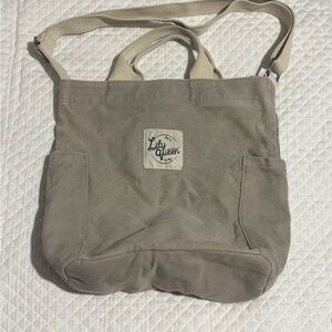 Lily Queen Canvas Tote With Adjustable Strap in Light Taupe
